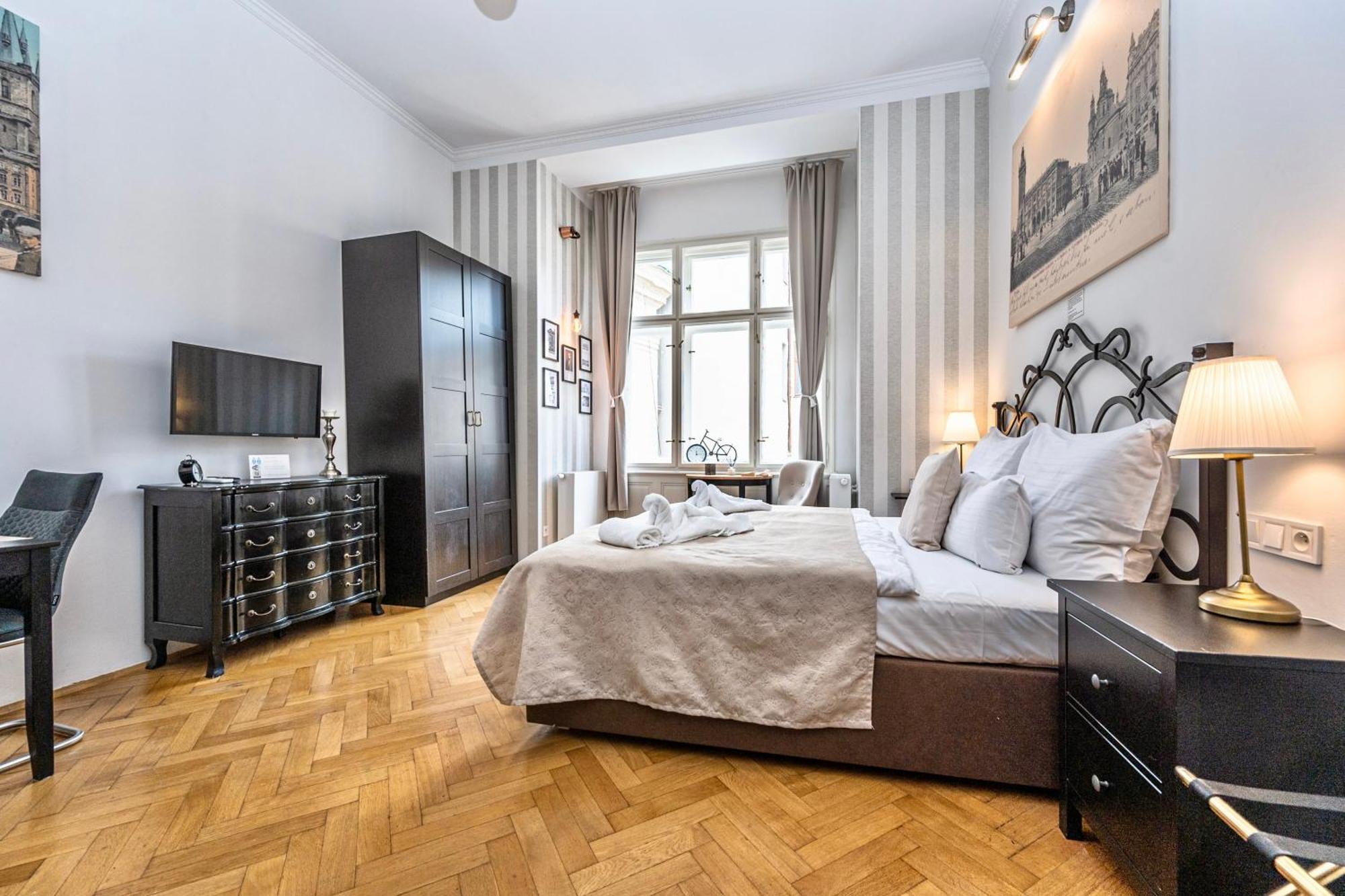 The Old Town Square & Parizska Apartments Prague Luaran gambar