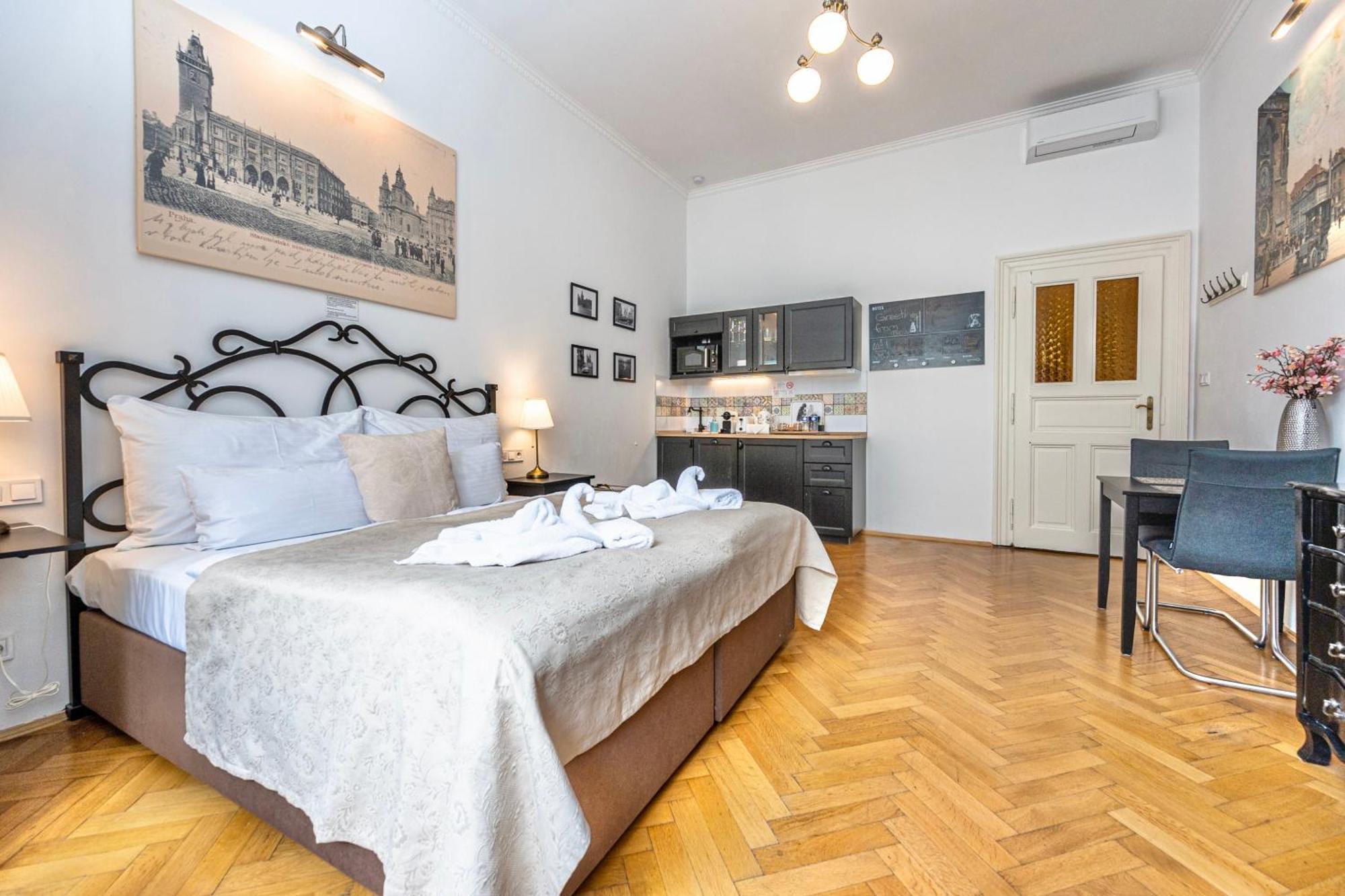 The Old Town Square & Parizska Apartments Prague Luaran gambar