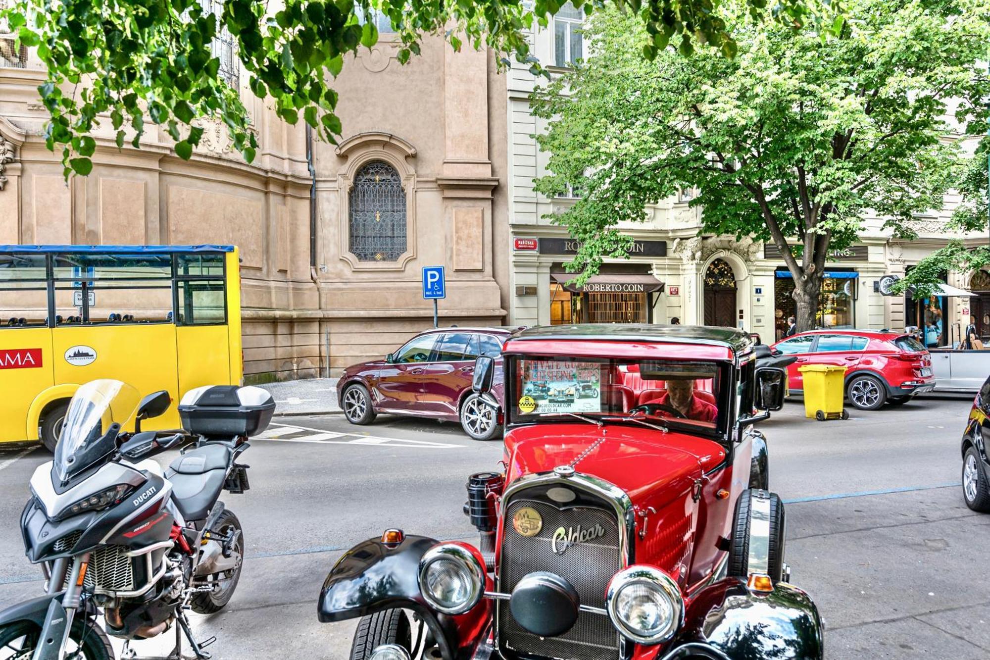 The Old Town Square & Parizska Apartments Prague Luaran gambar